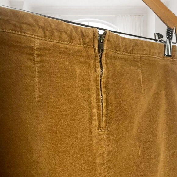 Brandy Melville Faux Suede Mini Skirt Size Small Boho Y2K Soft Stretch - Picture 6 of 10